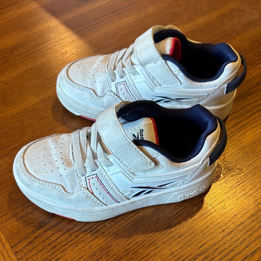 Reebok Cream Sneakers with Velcro Closure